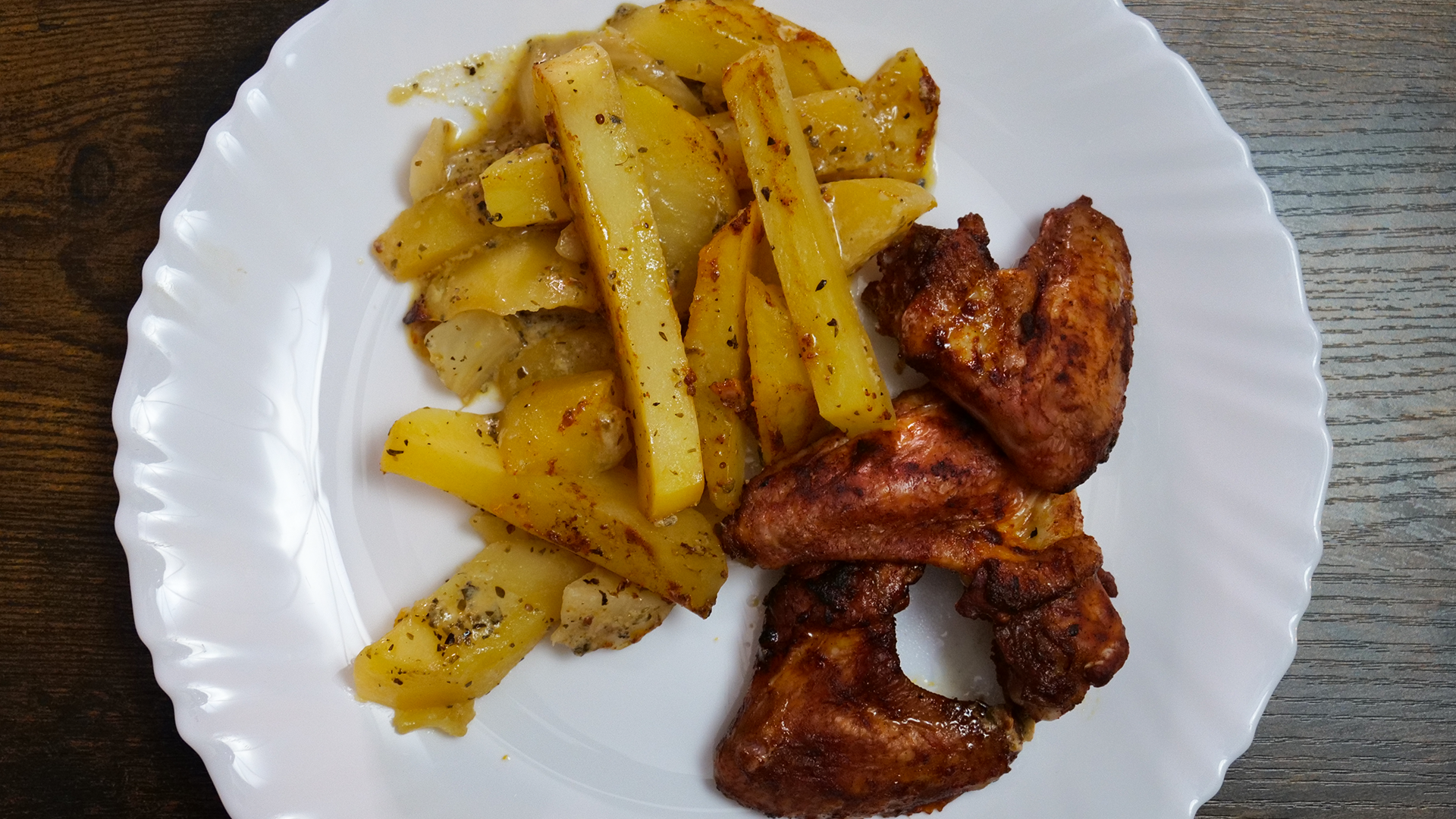 Chickenwing mit Senfkartoffeln