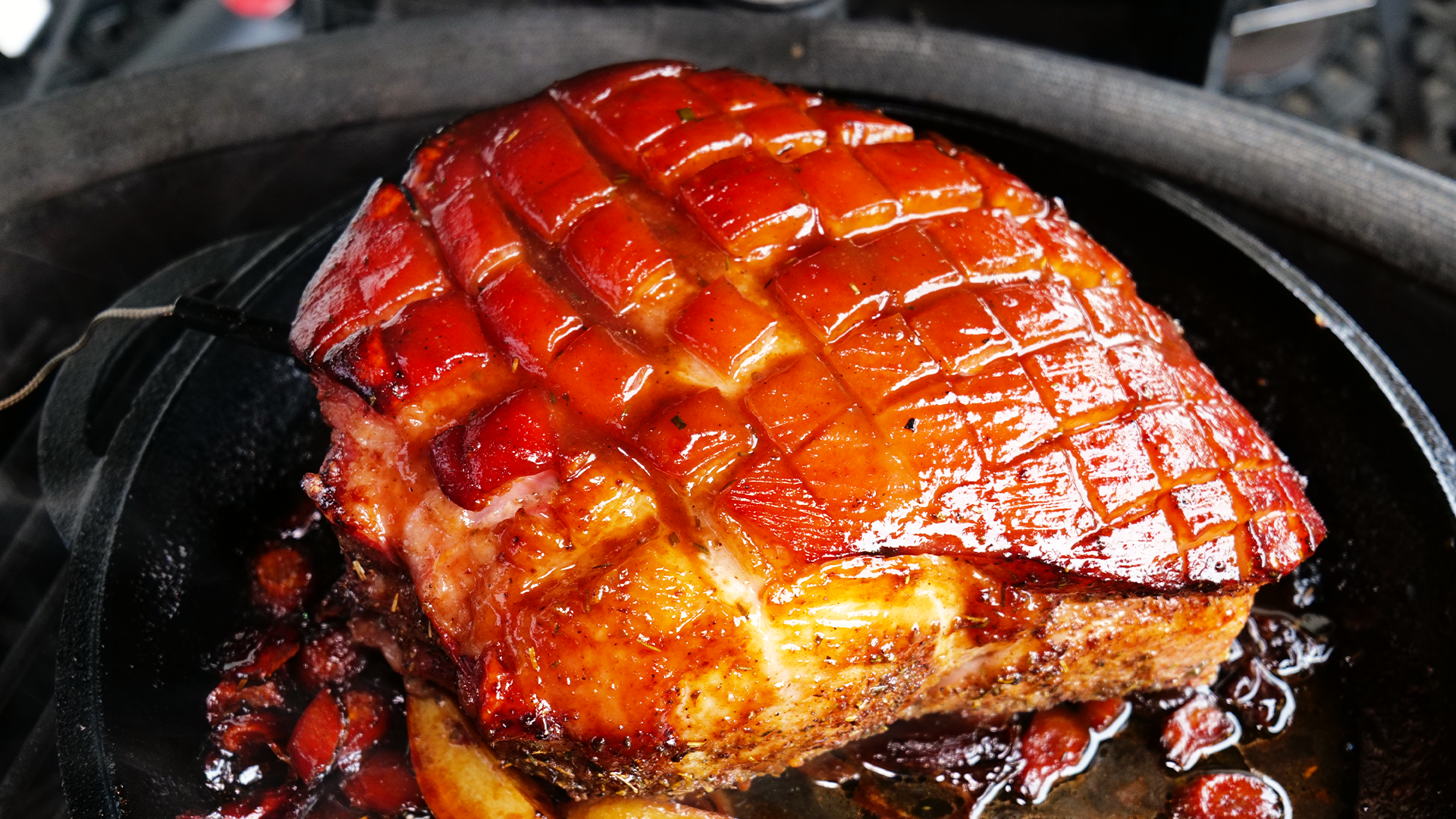 Schulterbraten in Rum-Honig-Glasur